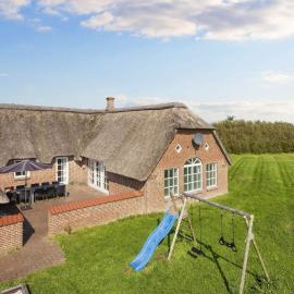 4 star holiday home in Ulfborg, Hotel in Ulfborg
