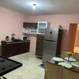 Casa Aconchegante de 2 quartos e 2 camas de casal
