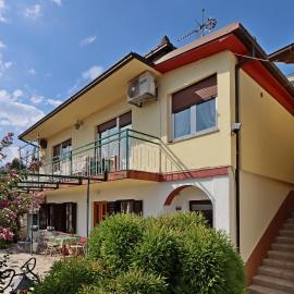 Apartments with parking space Icici, Opatija - 7788, hotel in Ičići