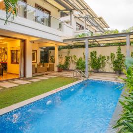 ELIVAAS Signature 4 BHK with Pvt & Outdoor Sitting Area - Anasa, hotel in Goa