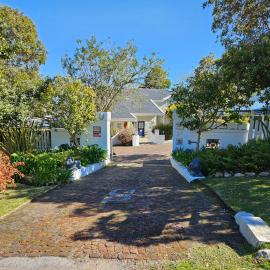 Stannards Guest Lodge 4 Star B&B, Knysna