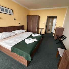 Hotel Labe, khách sạn ở Litoměřice