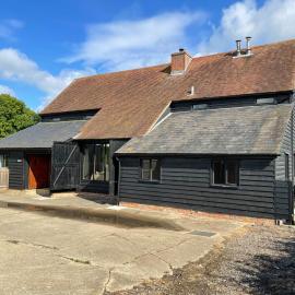 Kings Barn - English Countryside Retreat, hotel in Lindsell