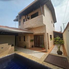 Sobrado Aviação piscina, churrasqueira, jacuzzi, hotel in Praia Grande
