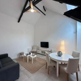 Maison de bourg bretonne, hotelli kohteessa Baulon