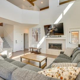Furnished Deck & Hot Tub: Chic Granby Home!