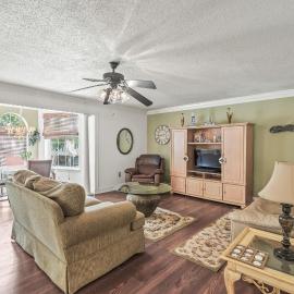 Domingos Beach Bungalow- The Coffee House, hotel in Myrtle Beach