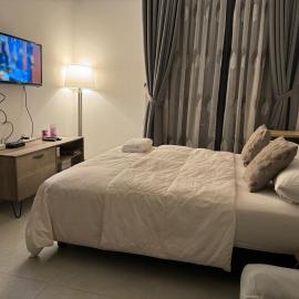 KL City Nue Suites Entire Condo 2R2B 3 plus 1 guests, khách sạn ở Kuala Lumpur