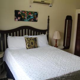 Cozy Deluxe 2BR Kensington New Kingston, מלון בקינגסטון