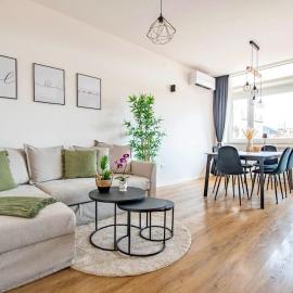 Centro città - Terrazzo silenzioso, hotell i Trieste