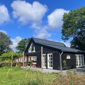 Het Zomerhuis, Hotel in Bakkum