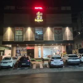 C T Heights Inn, hotel in Bharatpur