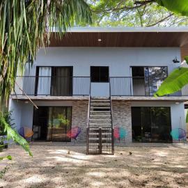 Pura Vida Rentals, hotel a Cabuya