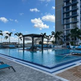 Luxury apartment in Doral miami, 1 Bd, Hotel in Miami