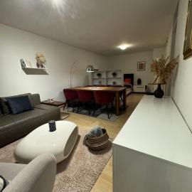 Stylish flat close to Basel with a stunning view, hotel in Weil am Rhein