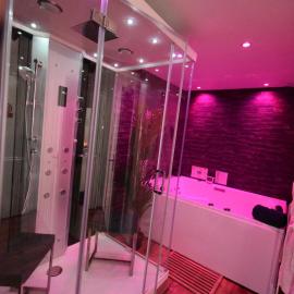 Chartres में, होटल SPA privatif Love room, Le Hammam et Bulles, chez Nuits Chartraines