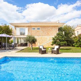 Ferienhaus Villa Ines Pool, BBQ, Homeoffice, hotel din Llucmajor