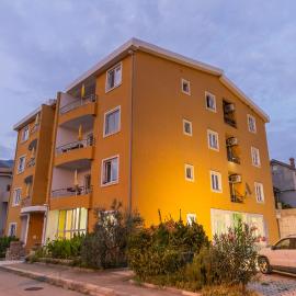 Apart hotel St.Pijerre, hotell i Stari Bar