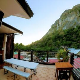 Lolo Bob's Bed And Breakfast