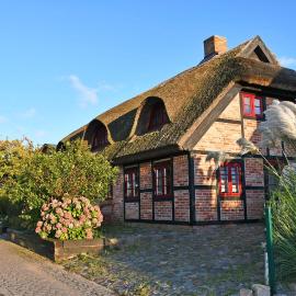 Haus am Hoeft in Gager mit Seeblick, hotel in Gager