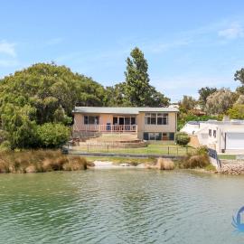 Mandurah Overlooking The Marina, hotel em Mandurah