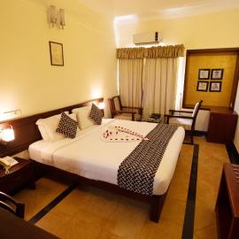 Hotel Afrad International, hotel din Kondotti