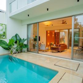 ELIVAAS 3 BHK with Pvt Pool & Spacious living Area - Mirai Villa Sukoon, hotel a Goa Velha