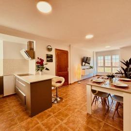 Click&Guest - Atlantic Sun House in Playa Arinaga, hotel ad Agüimes