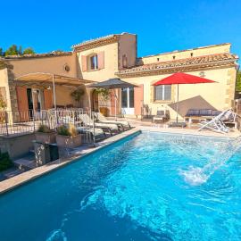 Le Panorama des Alpilles, hotel a Aureille