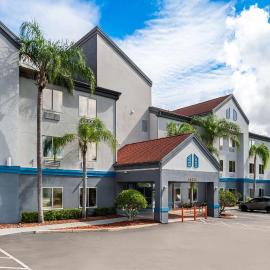 Suburban Studios Orlando - Ocoee-Winter Garden, hotell i Orlando