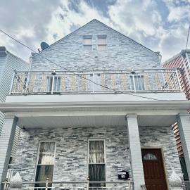 3 bedrooms in 2nd floor Modern Brooklyn home, Close to J train, hotel Brooklynban