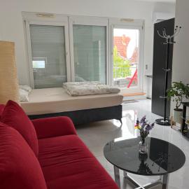 Delightful Studio with Balcony near Hockenheimring, hotel v destinácii Hockenheim