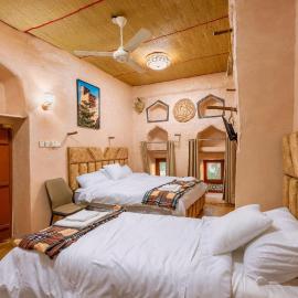 Manazil Inn نزل المنازل, hotelli kohteessa Nizwa