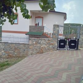anjel home, hotel in Piskupat