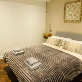 The Sanctuary, luxury studio apartment in Bath, hotel a Bath
