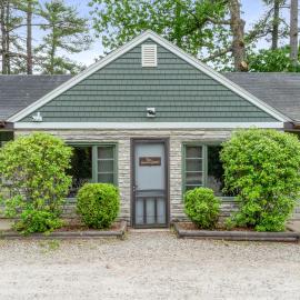 Squam Suite - Waterfront, hotel in Holderness