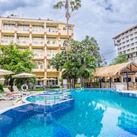 Mermaid Beach Resort - 100m to Beach, Saltwater Pool & BeerGarden, hotel a Csomtien-parton