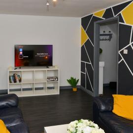 Perfect for contractors, TVs in every bedroom