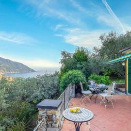 2 Bedroom Gorgeous Home In Recco, hotel v destinaci Recco
