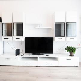 Modern Chic Apartment - near Iulius Mall, Hotel in Timişoara