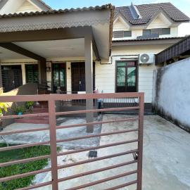Homestay Cikgu Jasin Bestari, hotel in Bemban