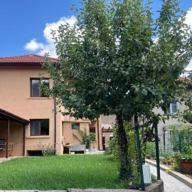 Гагинската къща, hotel Martinovóban