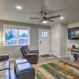 1 Mi to Winery: Clifton Escape w/ Grill & Yard!, hotel en Clifton