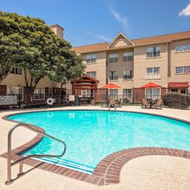 Viesnīca Residence Inn by Marriott Arlington pilsētā Ārlingtona
