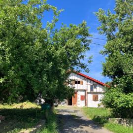 Haixpia, Le Gîte