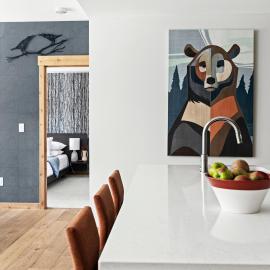 캔모어에 위치한 호텔 New Spacious Mountain View Condo in Canmore With Hot Tub, Park Pass, Prime Location