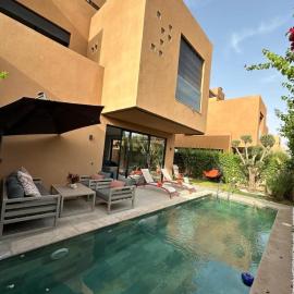 Villa familiale avec piscine chauffée La Dolce Vita, hotel u gradu Marakeš