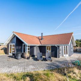 5 person holiday home in Henne