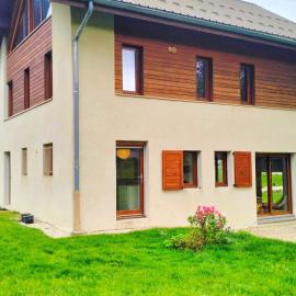 Spacieuse maison 8 personnes, 4 chambres, vue montagnes