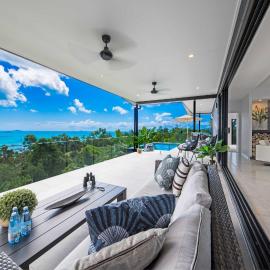 'Nine Islands' Airlie Beach Luxury Holiday Home with ocean views, hotel in Airlie Beach